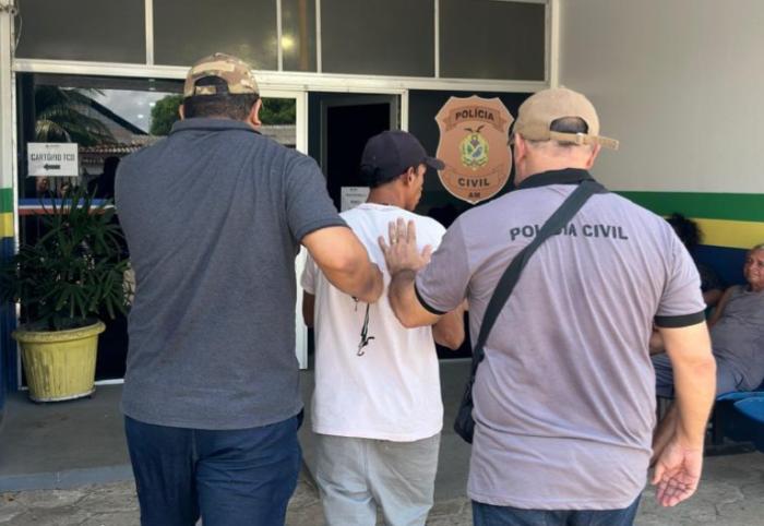 Vulgo 'Piu Piu' é preso por importunação sexual e perseguição contra menor em Parintins Vulgo 'Piu Piu' é preso por importunação sexual e perseguição contra menor em Parintins