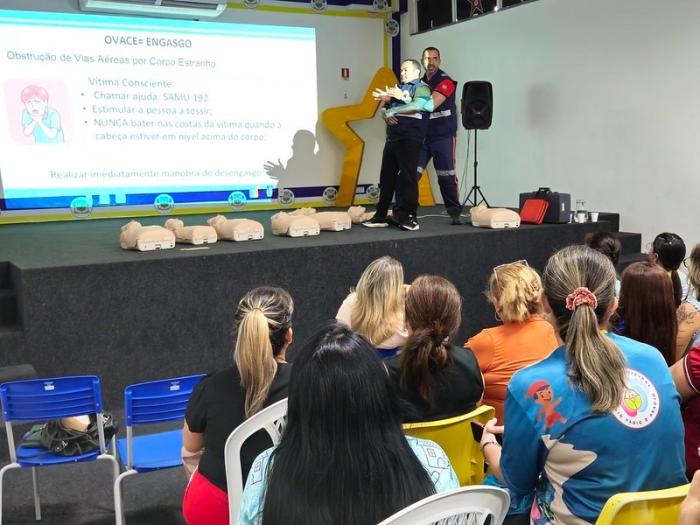 Prefeitura de Manaus conclui capacitação em primeiros socorros para servidores de creches