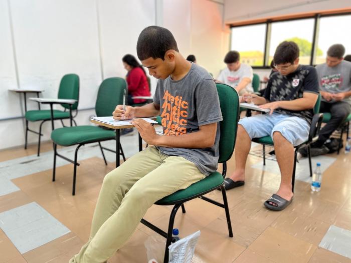 UEA disponibiliza cartões de convocação aos candidatos do Vestibular e SIS