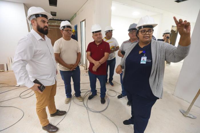 HPS Platão Araújo mostra avanços das obras e melhorias na unidade