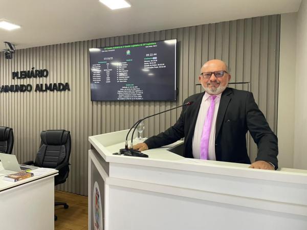 Cabo Linhares solicita à SEDUC melhorias no Colégio Nossa Senhora do Carmo