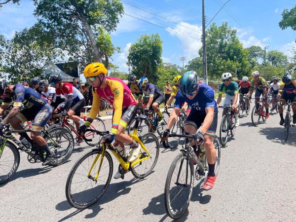 Parintins celebra 173 anos com programação esportiva que reúne mais de 600 atletas