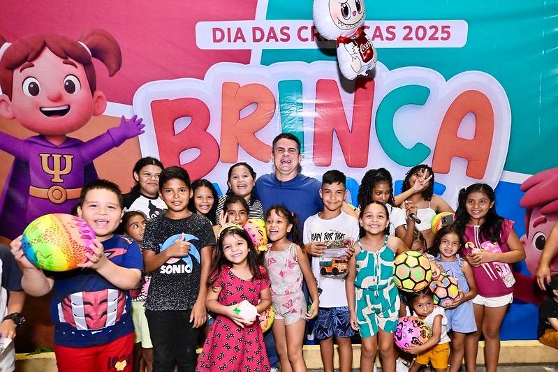 Com 120 mil pessoas, David Almeida encerra celebração do Dia das Crianças no Gigantes da Floresta