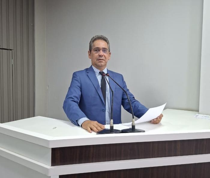 Julvan Medeiros propõe melhorias em infraestrutura e segurança nas comunidades rurais de Parintins Julvan Medeiros propõe melhorias em infraestrutura e segurança nas comunidades rurais de Parintins