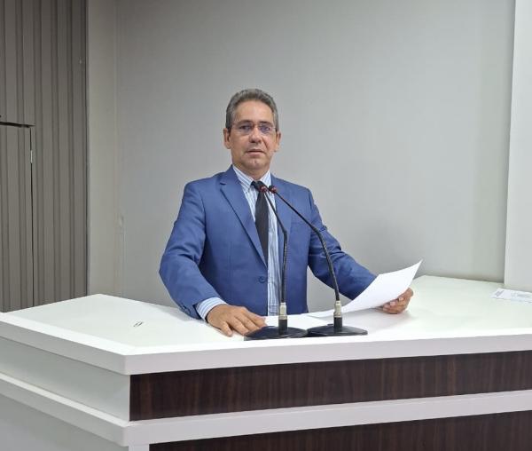Julvan Medeiros propõe melhorias em infraestrutura e segurança nas comunidades rurais de Parintins