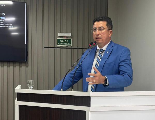 Fábio Cardoso propõe reforma na UBS Tia Leó e presta homenagem à UBS Aldrin Verçosa