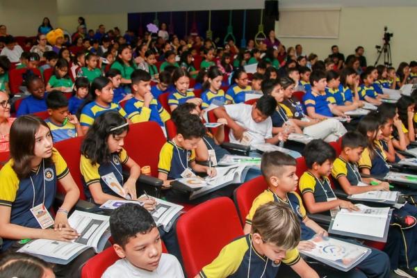 Prefeitura de Manaus inicia o Saeb 2025 com mais de 34 mil estudantes da rede municipal