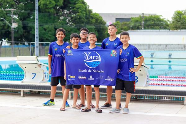 Parintins brilha no torneio de estreantes de natação em Manaus