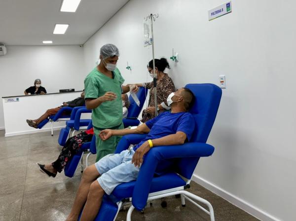 Platão Araújo atende mais de 300 pacientes no primeiro dia do novo pronto atendimento