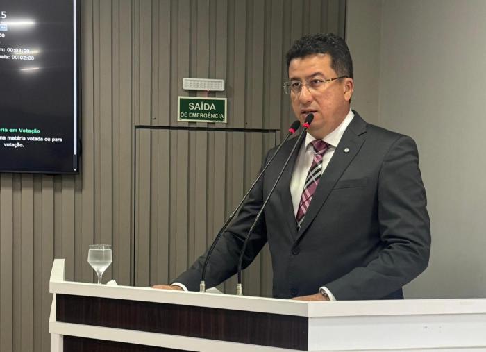 Fábio Cardoso destina metade das emendas à Saúde e reforça compromisso com Parintins