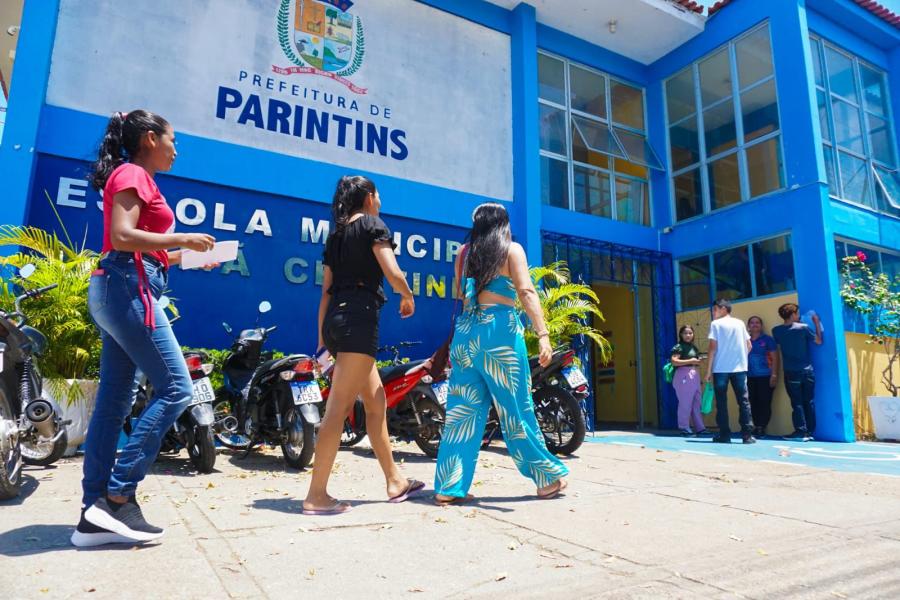 Prefeitura de Parintins garante transporte e cursinho gratuito para candidatos do Enem