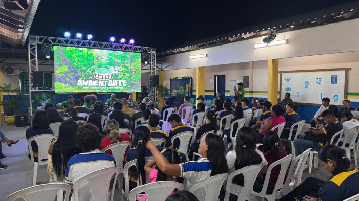 AmbientArte promove cinema itinerante e ações de educação ambiental em Parintins