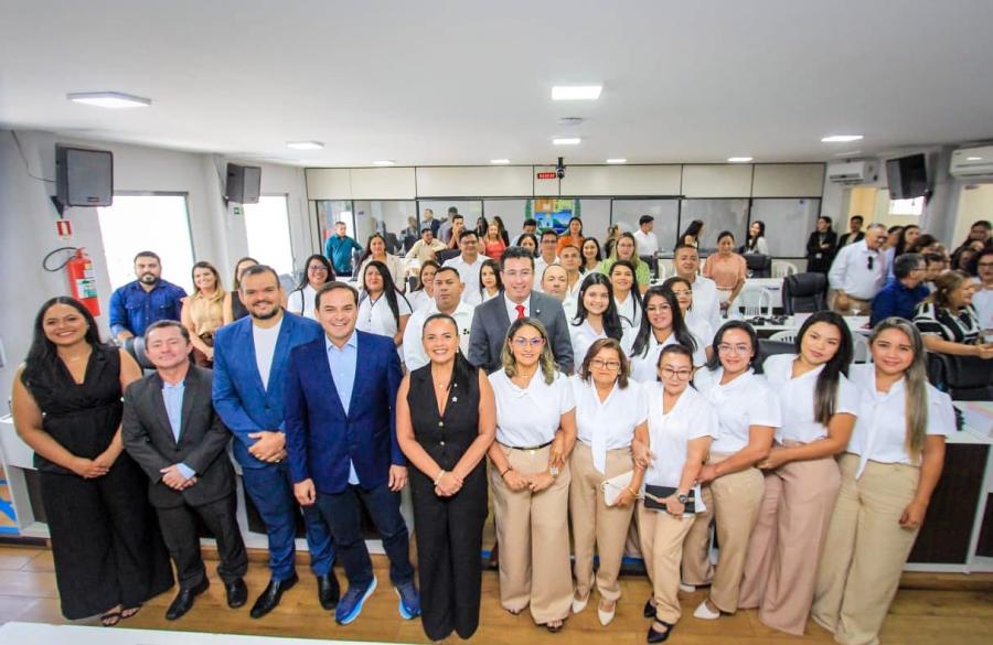 Na celebração dos 20 anos do CAPS II, Mateus Assayag anuncia novos investimentos em saúde mental