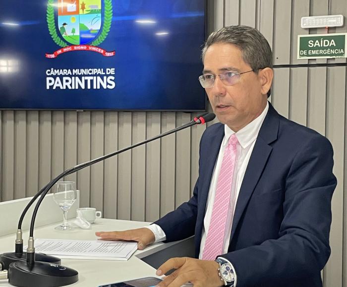 Julvan Medeiros cobra urgência na contratação de urologista para Parintins