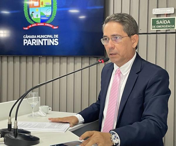 Julvan Medeiros cobra urgência na contratação de urologista para Parintins