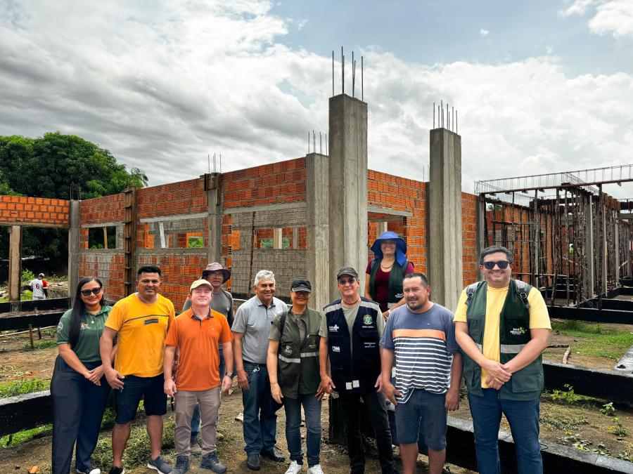 Prefeitura de Parintins e Governo Federal vistoriam obras das UBSs de Mocambo e Caburi