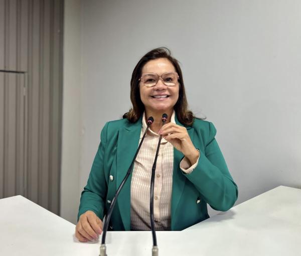 Márcia Baranda sugere campanha escolar para diagnóstico precoce do câncer infantojuvenil