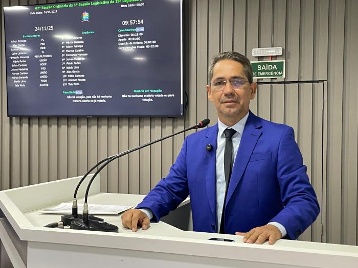 Vereador Julvan Medeiros celebra marco de 50 edições do ‘Ação em Dias’ na Câmara