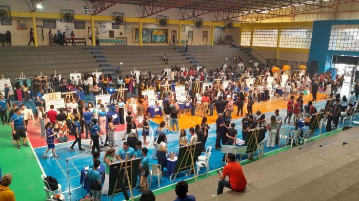 Fapeam destaca projetos do Ciência na Escola durante Feira Técnico-Científica em Parintins