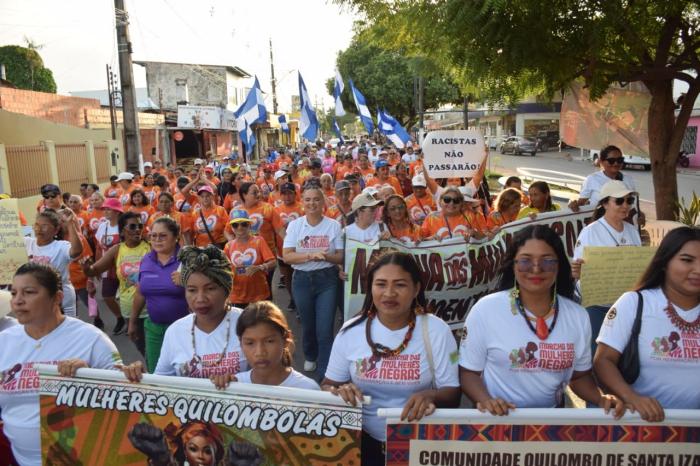 1ª Marcha das Mulheres Negras leva pauta por justiça climática e racial às ruas de Parintins