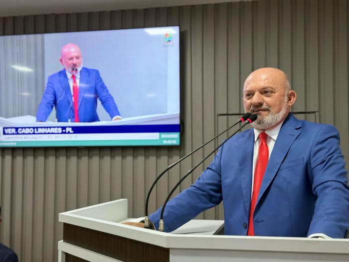 Cabo Linhares antecipa segunda parcela do 13º salário e reforça valorização dos servidores da Câmara de Parintins