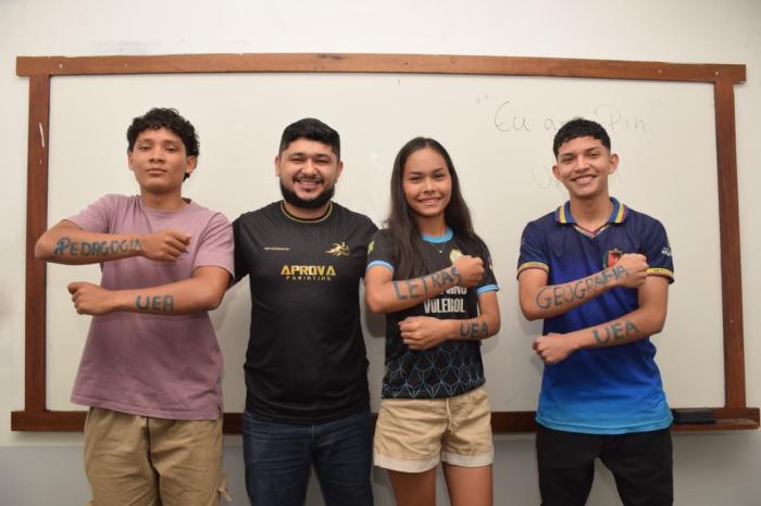 Prefeitura de Parintins celebra 56 aprovações em processos seletivos da UEA e UFAM