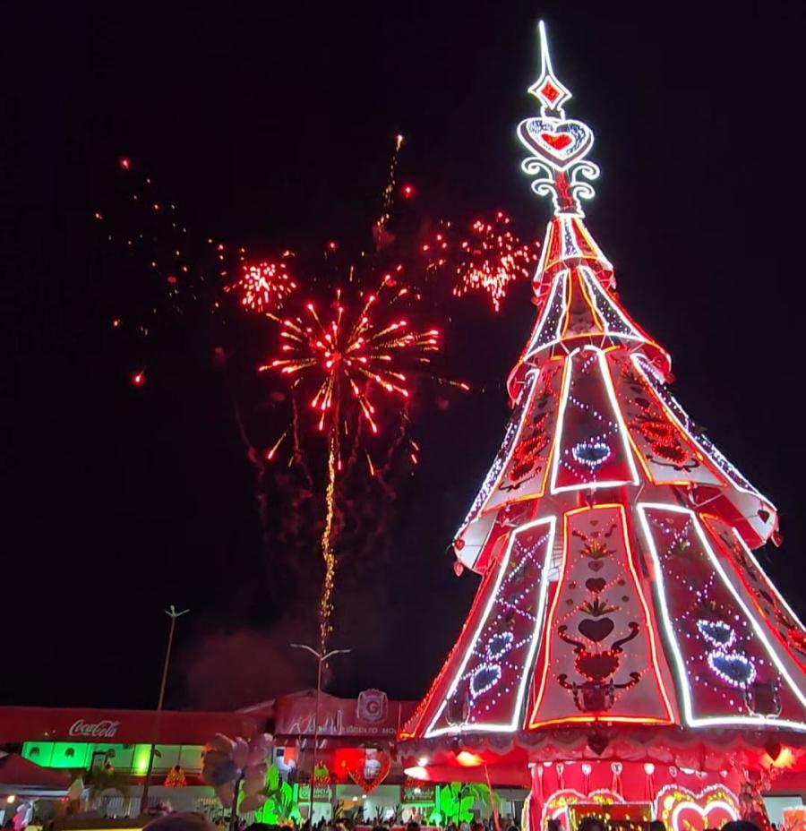 Festa na Baixa com inauguração do Complexo Natalino do Garantido