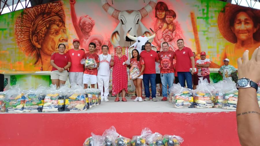 Garantido entrega centenas de cestas básicas em ação social de Natal