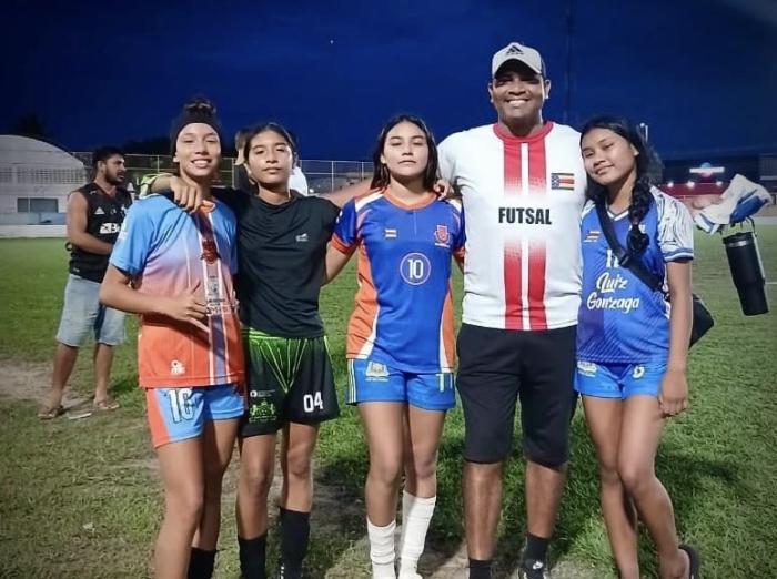 Atletas da Escola Luz do Saber são aprovadas em seletiva do São Raimundo de Manaus