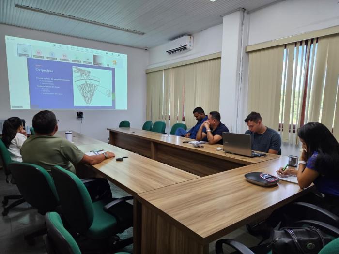 Idam e Adaf fortalecem ações de enfrentamento à mosca-da-carambola com capacitação técnica