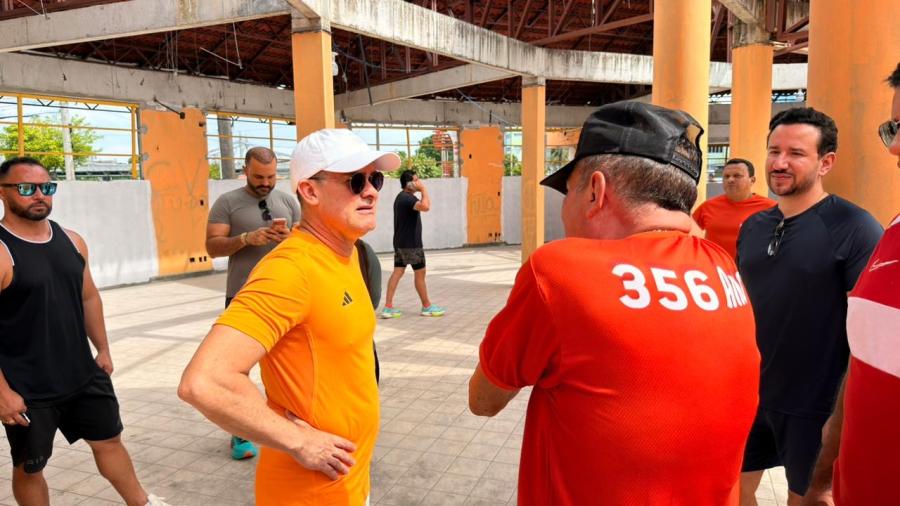 David Almeida anuncia ecoponto no Educandos e reforça limpeza urbana em Manaus