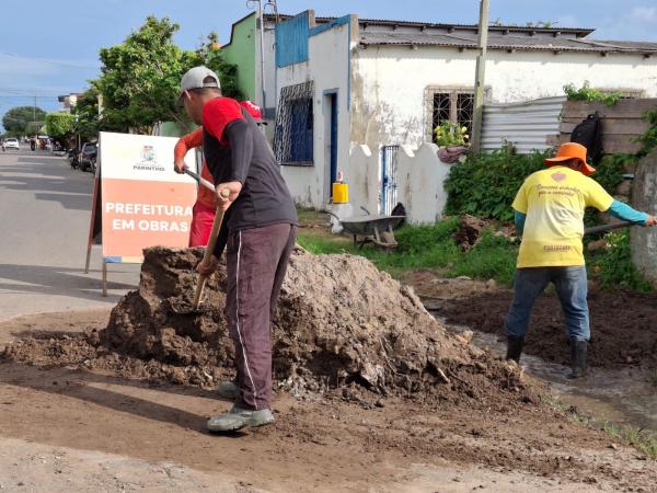 Prefeitura de Parintins intensifica obras de recuperação de calçadas e meio-fio na cidade