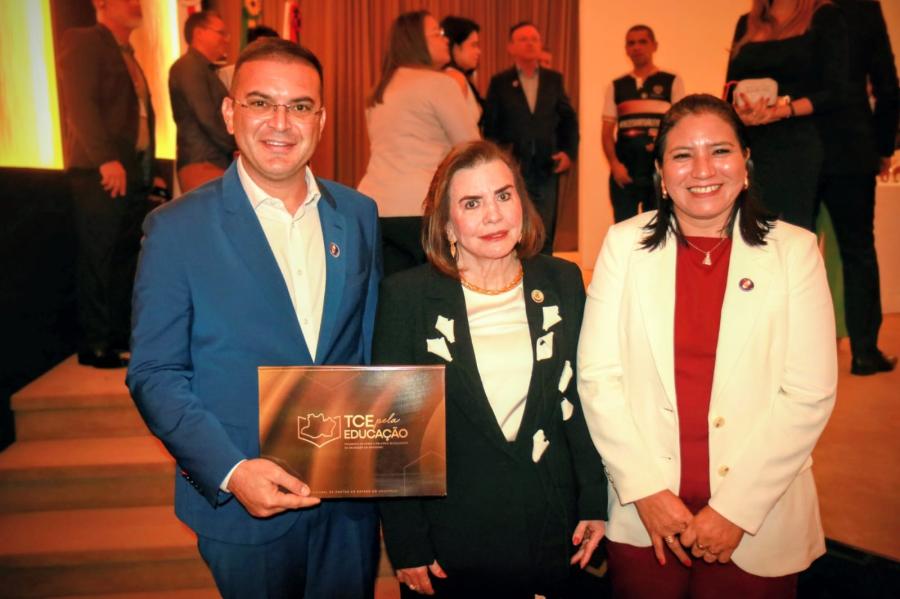 Mateus Assayag integra Parintins ao programa ‘TCE pela Educação’