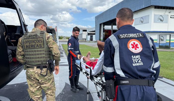 Aeronave da SSP-AM realiza resgate emergencial de idoso indígena no interior do Amazonas