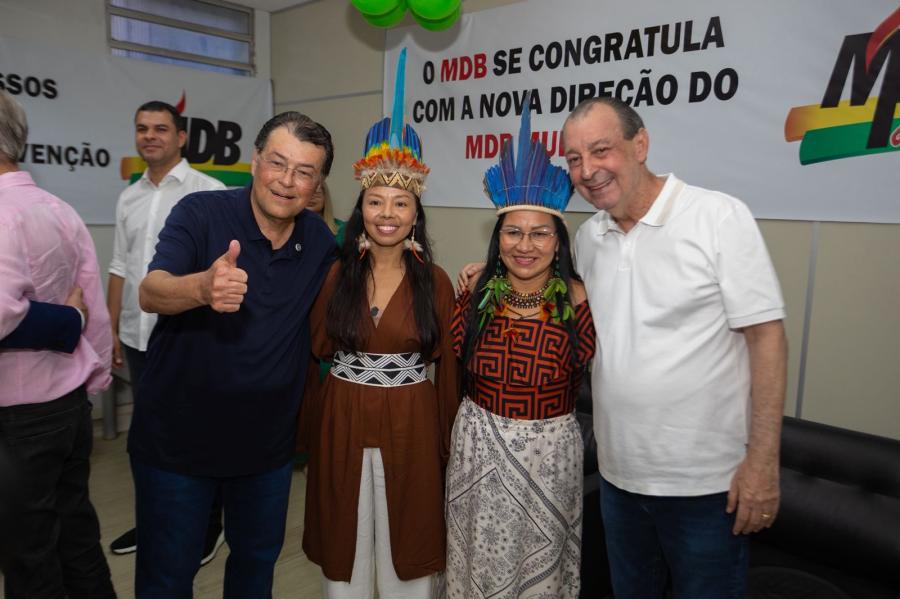 Omar Aziz participa de ato de filiação do Movimento Democrático Brasileiro ao lado de Eduardo Braga