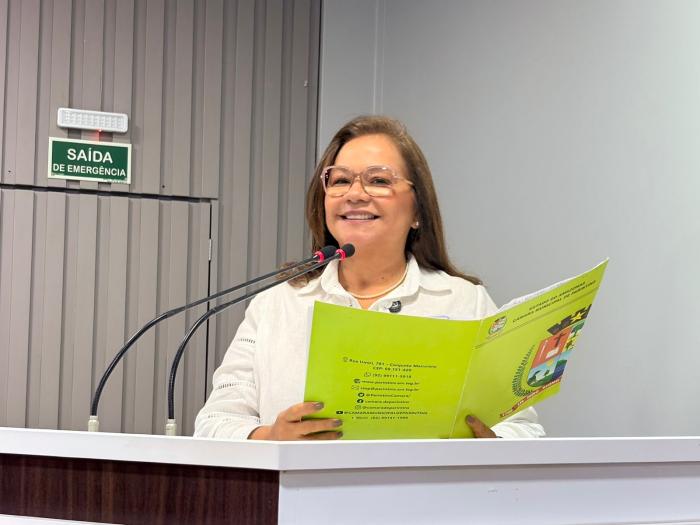 Márcia Baranda propõe levar cursinho pré-vestibular a comunidades rurais de Parintins