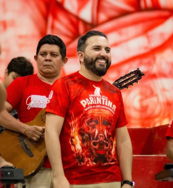 Fábio Cardoso propõe Medalha Jair Mendes a Enéas Dias e cria programa 'Conhecer para Respeitar'