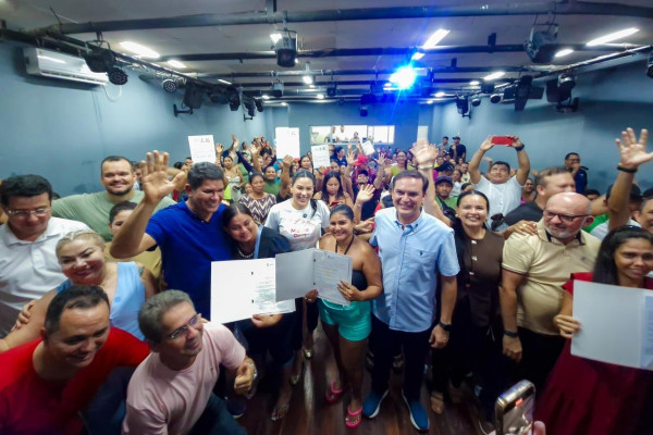 Parintins entrega títulos definitivos a beneficiários nesta segunda (30); veja quem deve comparecer