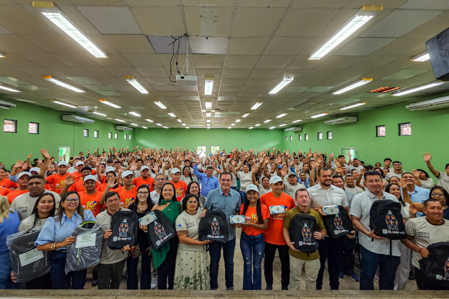Reforço na saúde: novos ACS e ACE são empossados em Parintins