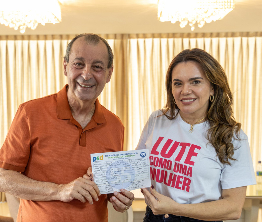 Alessandra Campelo assina no PSD e figura como favorita a vice de Omar Aziz