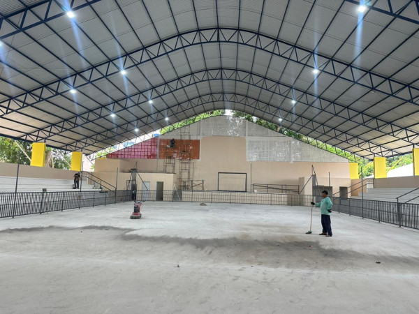 Ginásio da Escola Senador João Bosco chega a 90% e entra na fase final em Parintins