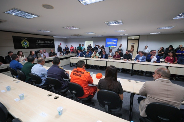 Com data-base e promoções, Governo do AM amplia valorização das Forças de Segurança