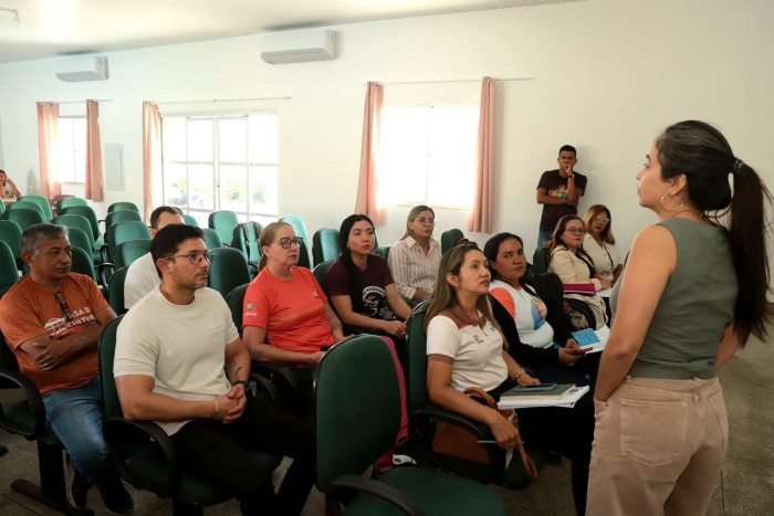Prefeitura e UNICEF alinham ações de proteção a crianças no Festival de Parintins 2026