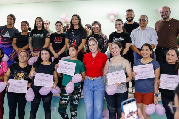 Governo do Amazonas certifica novas alunas em curso gratuito de defesa pessoal feminina