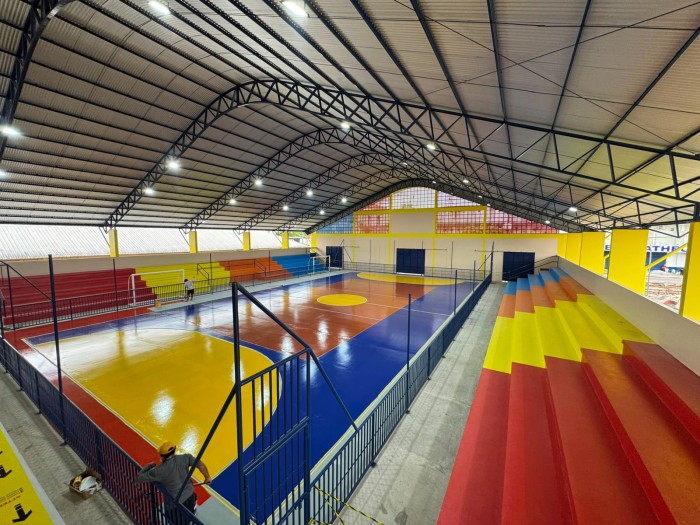 Prefeitura de Parintins conclui ginásio da Escola João Bosco com estrutura moderna e área de lazer