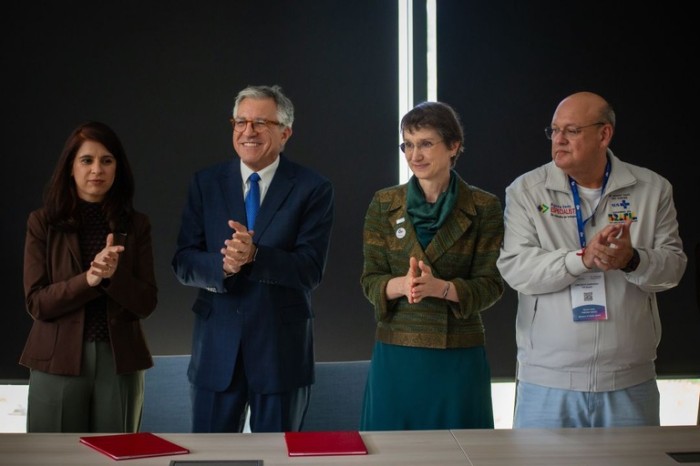 SUS inicia rastreamento inédito do câncer de intestino com novo exame para milhões de brasileiros