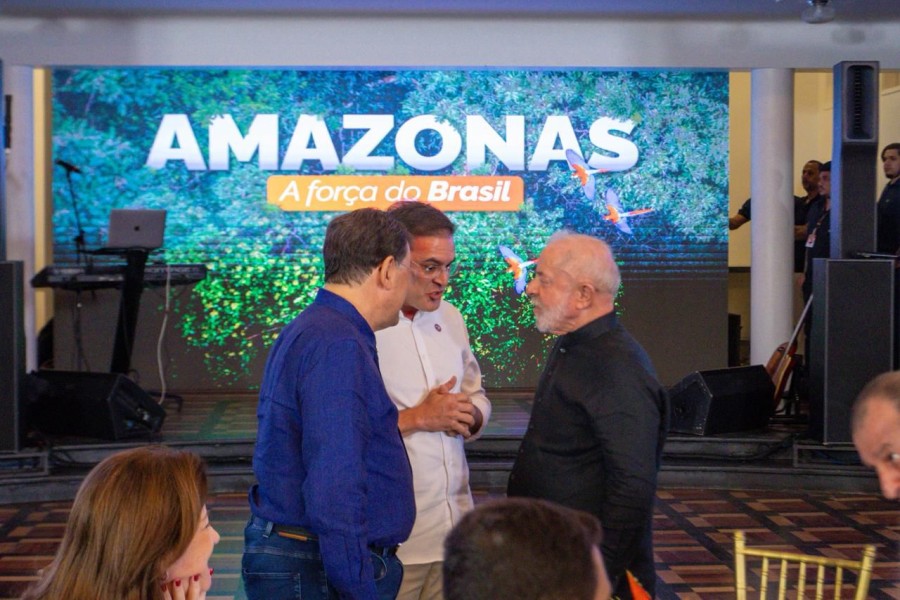Liderança entre os prefeitos do Amazonas, Mateus Assayag discursa em jantar com Lula