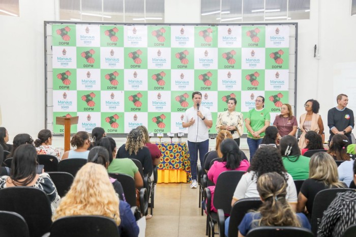 Semed integra 155 profissionais para ampliar inclusão nas escolas de Manaus