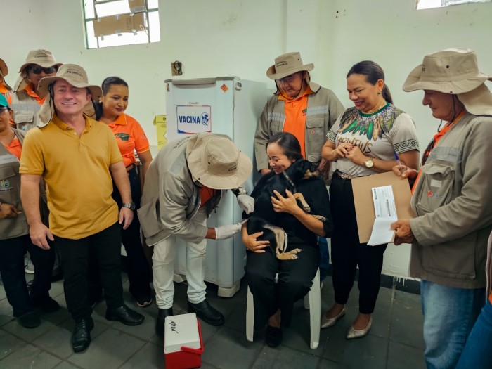 Parintins inicia vacinação antirrábica e prevê imunizar mais de 20 mil cães e gatos