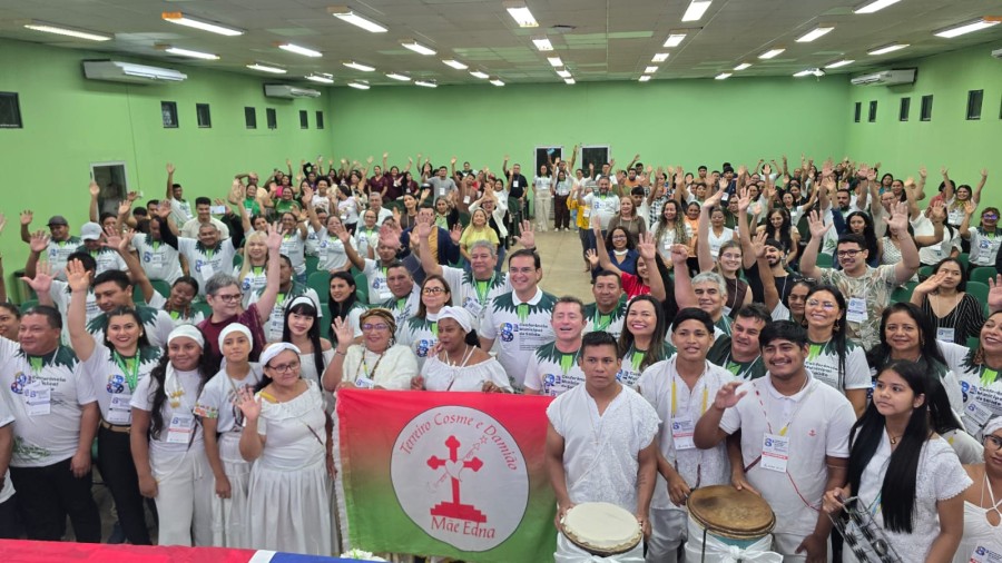 Auditório lotado marca abertura da 8ª Conferência Municipal de Saúde de Parintins